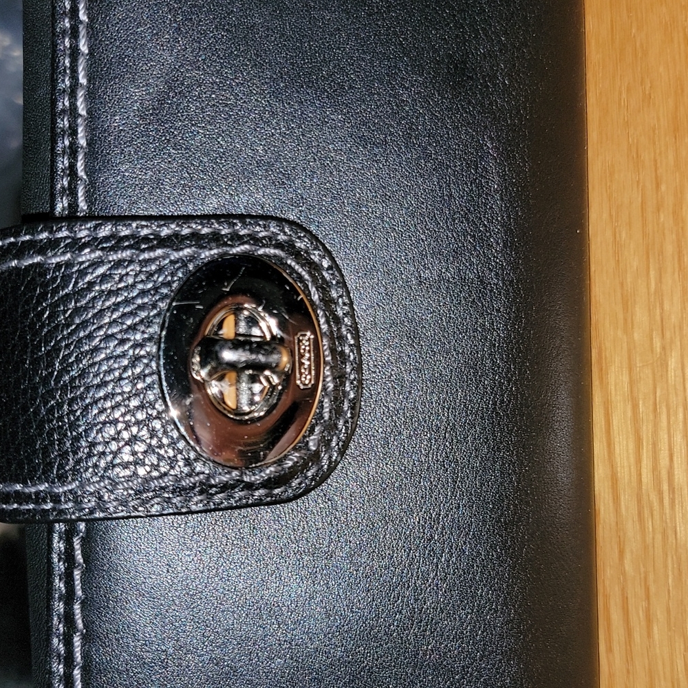 Wallet - Picture 3 of 6
